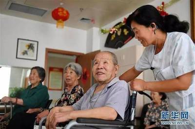 动态 | 人工智能、一带一路 天大人两会关键词中的养老服务新视角